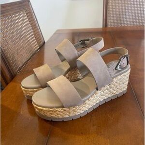 Vince Camuto platform sandals